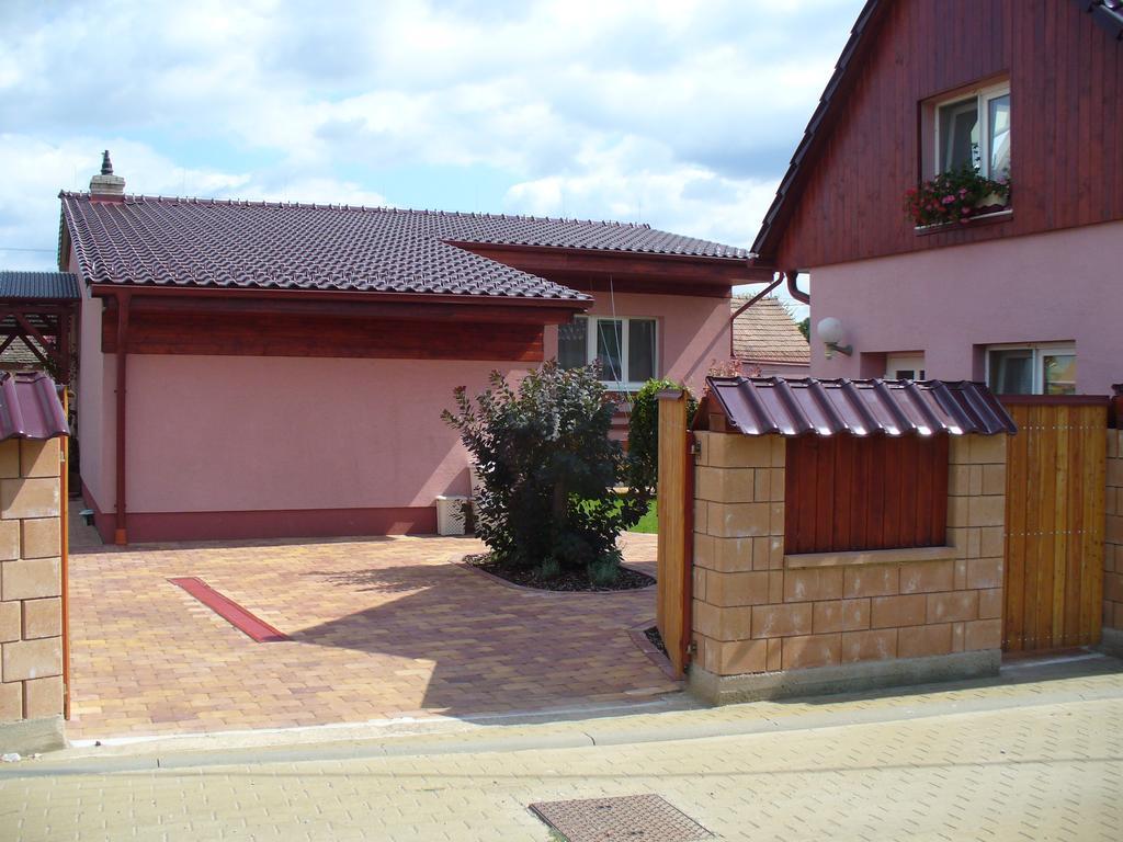 Penzion Jarka Lednice Δωμάτιο φωτογραφία